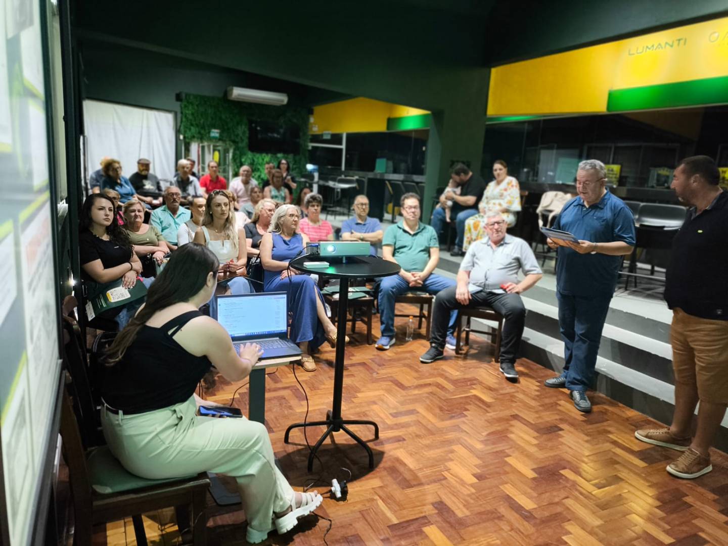 Associados da CoopTurismo participam de assembleias e aprovam contas de 2025